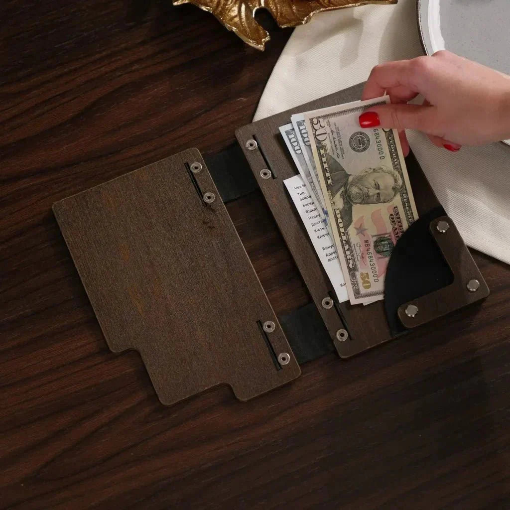 Is Gratuity a Tip? Understanding Restaurant Charges and Etiquette - Inko Horeca Accessories