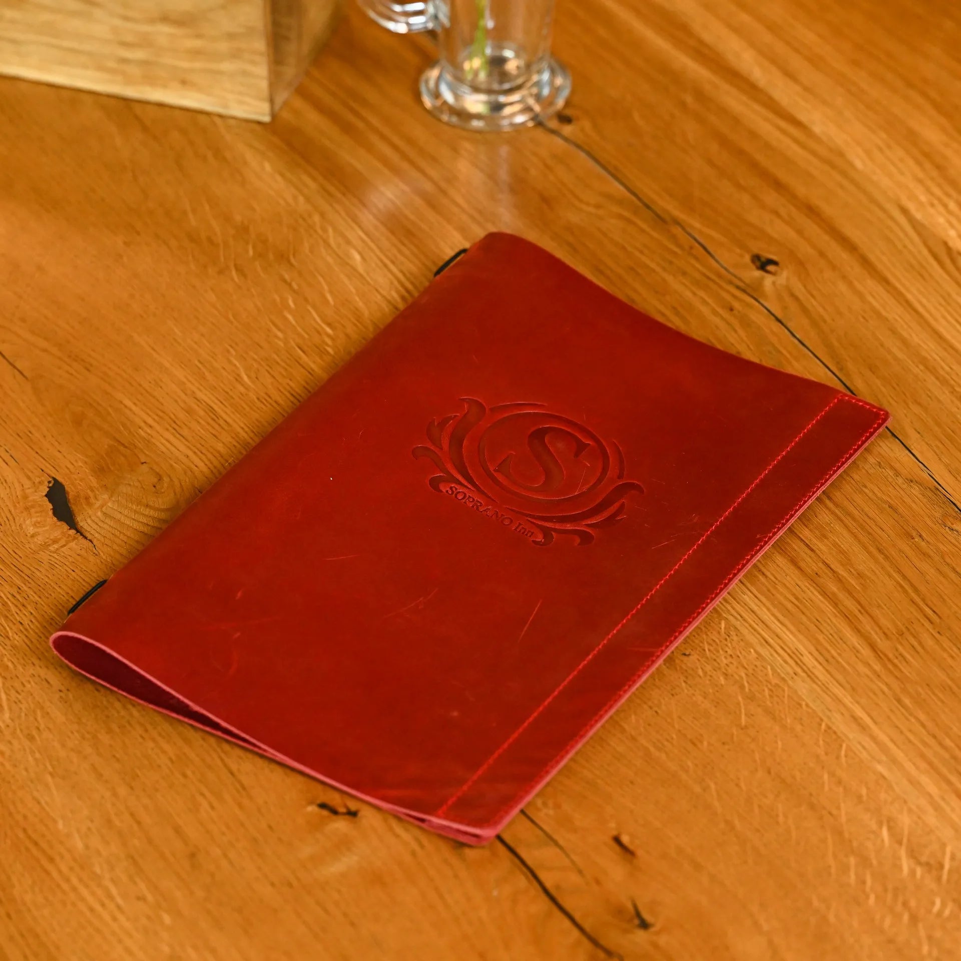 Leather Menu Holder with Rubber String fixing with Crazy Horse leather (LM06A4) - inkohoreca - shop