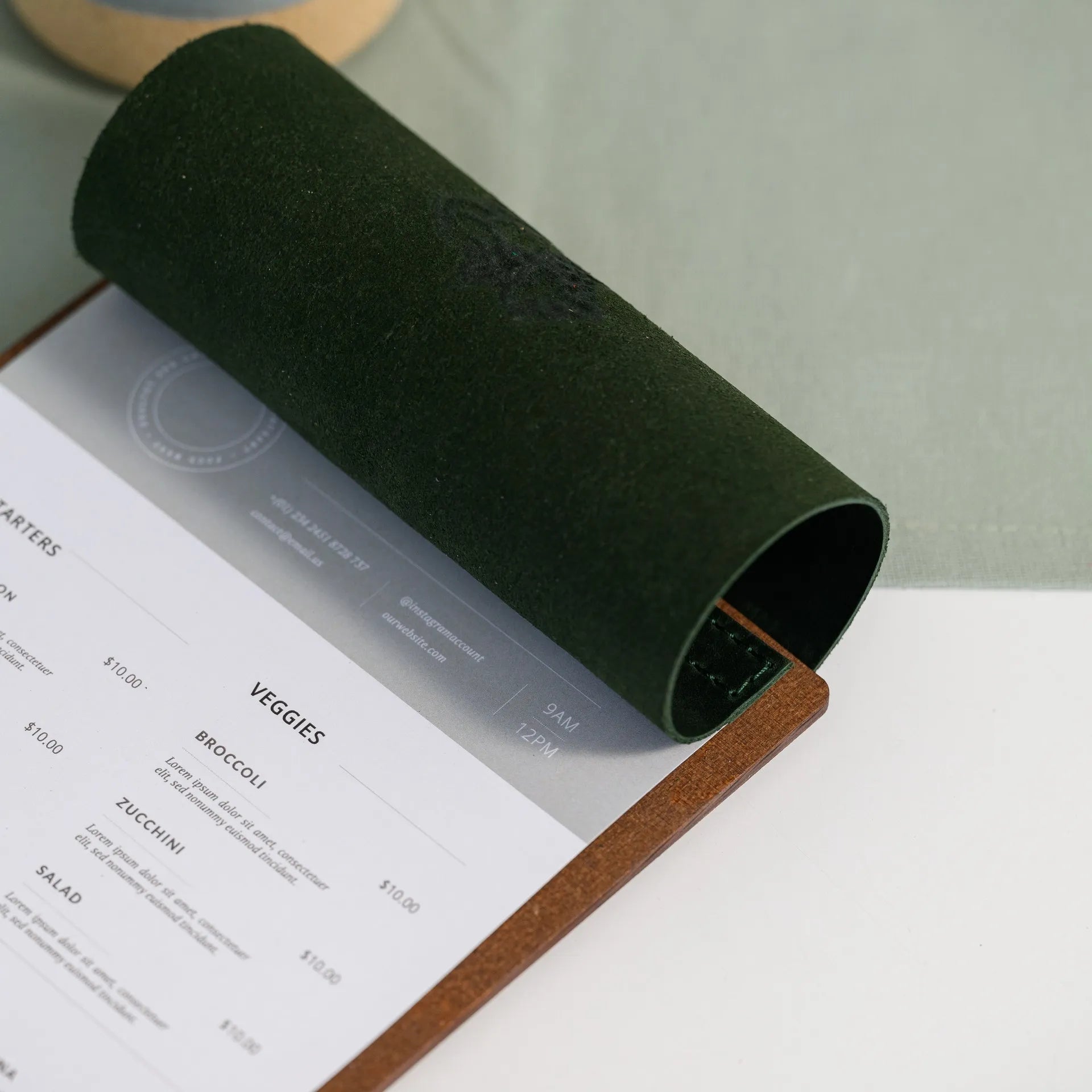 Wooden Menu Board with Crazy Horse Leather Cover and Clip (P03A5) - inkohoreca - shop