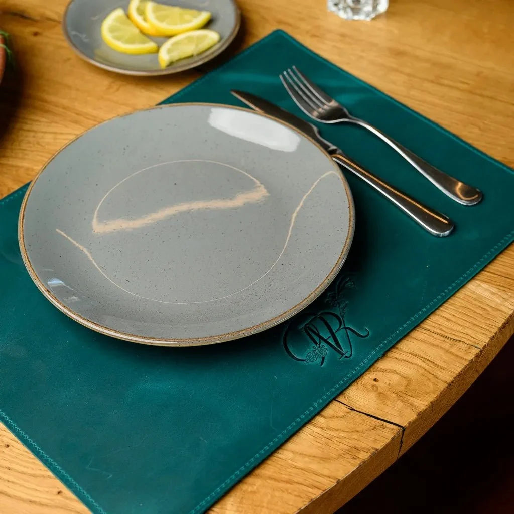 Best Placemats for Restaurants: Leather vs Vinyl vs Fabric