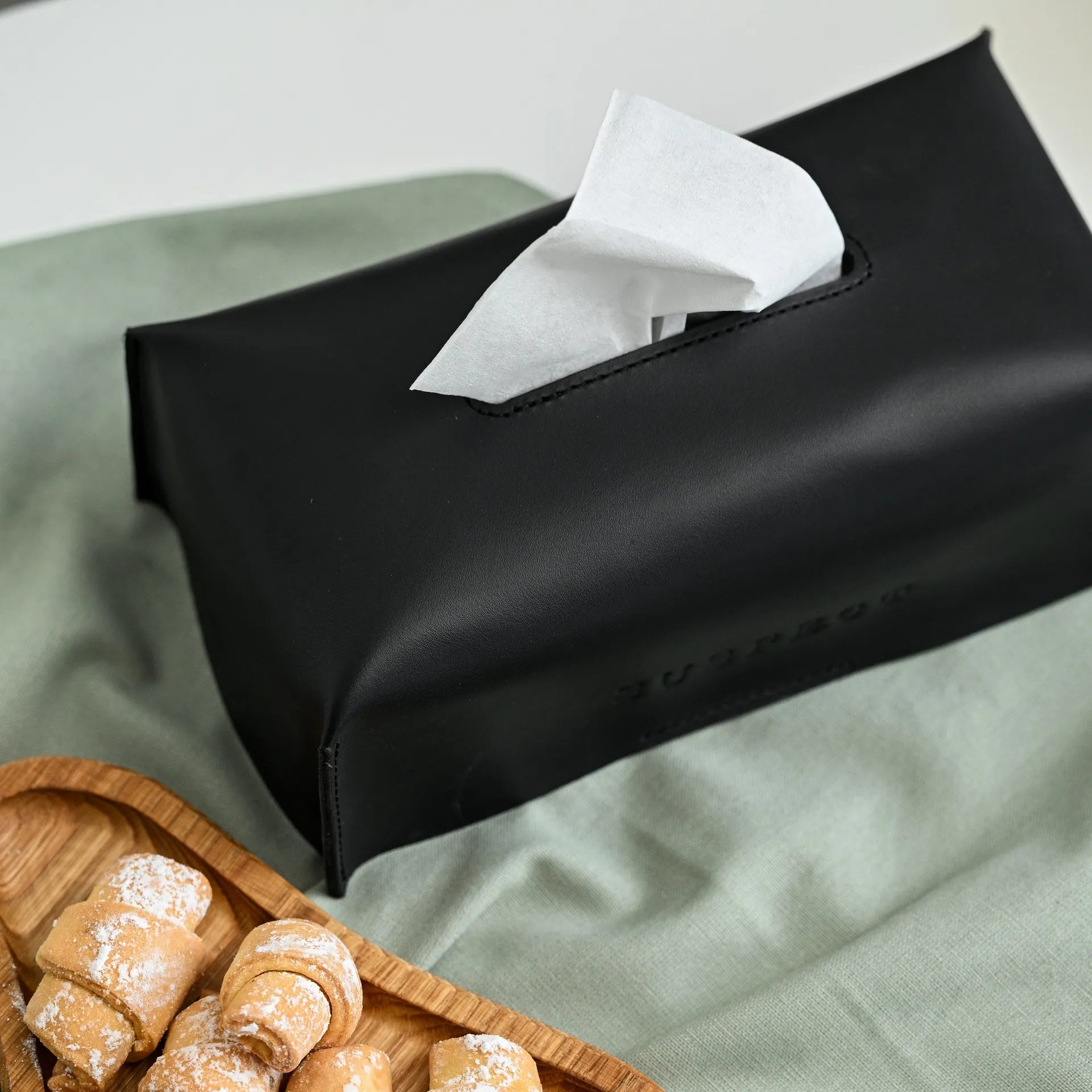 Leather Tissue Box (LNH02)