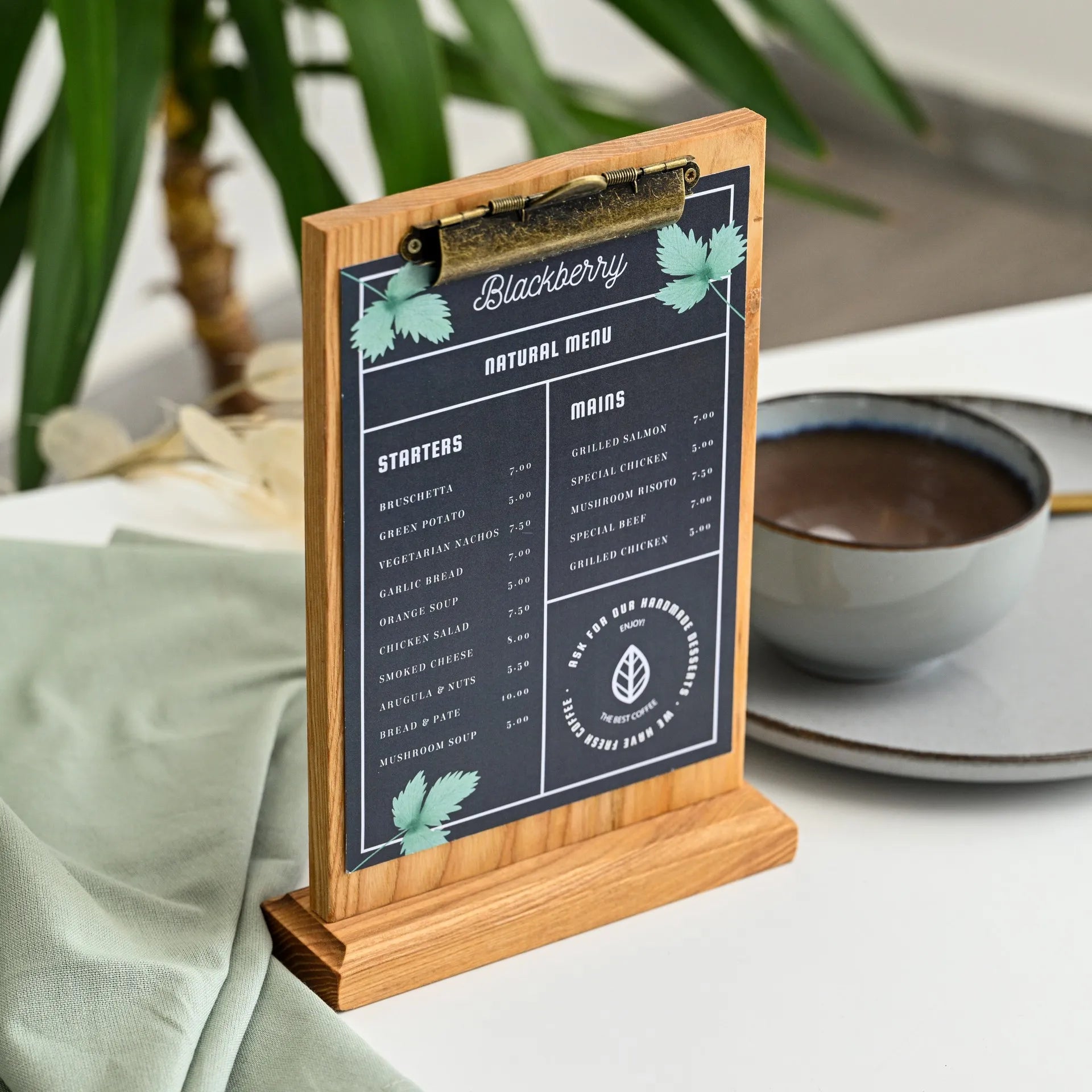 Porte-menu de table pour feuilles A5 avec reliure en laiton