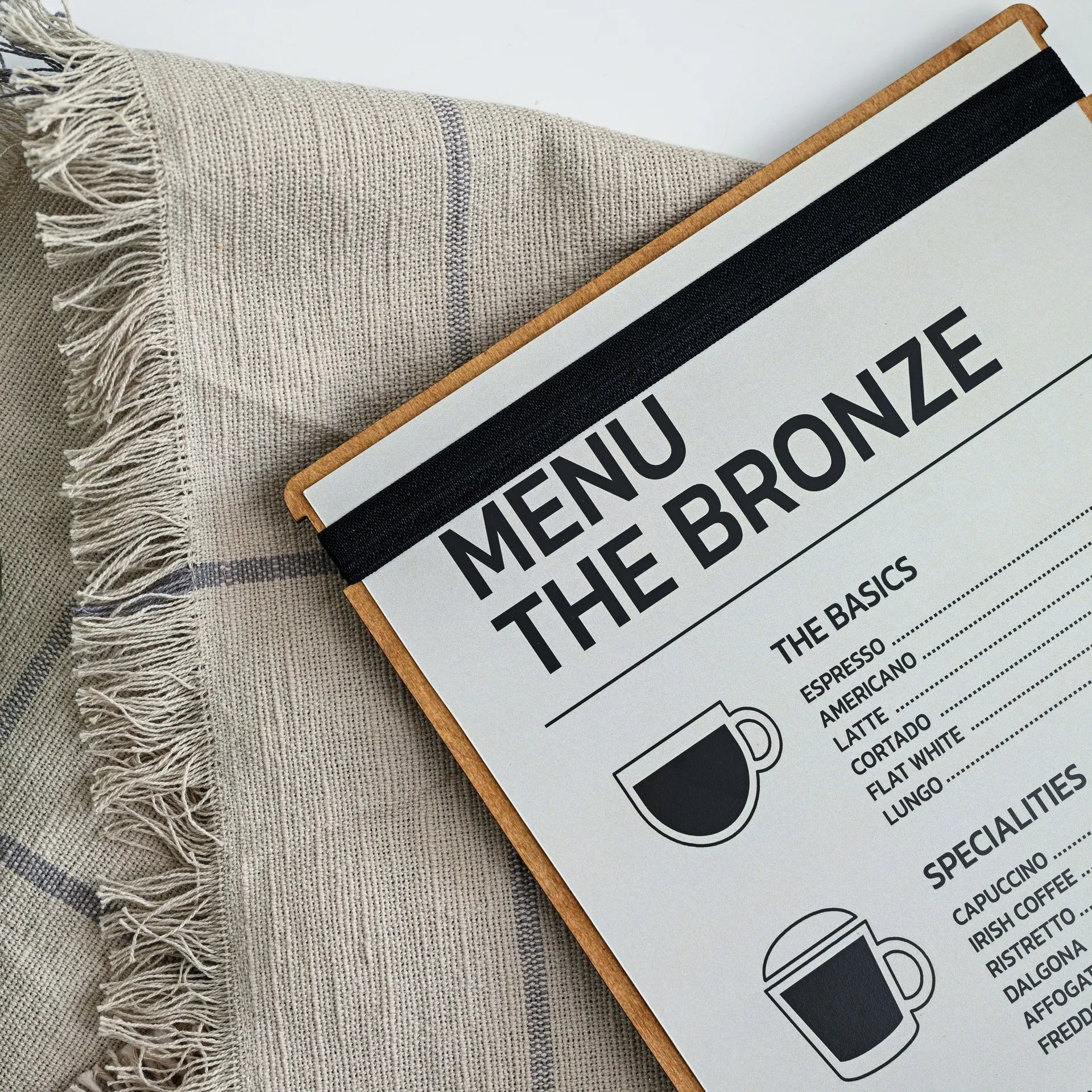 One Page Menu Cover: Simple yet effective way to present single-page menus.