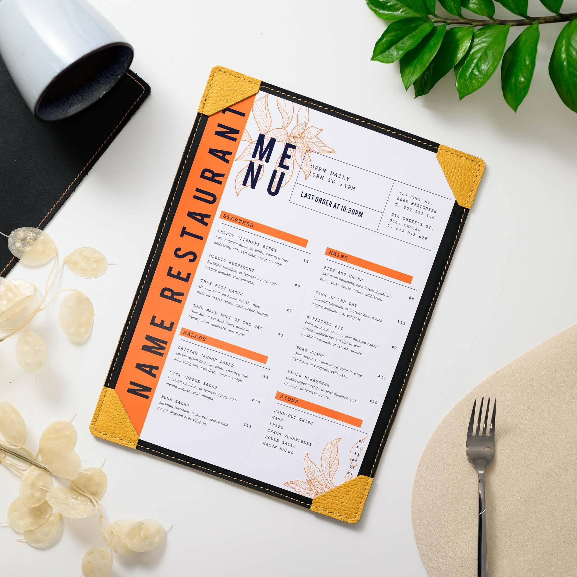 Our leather menu clipboard features chic corner fixings and a black-colored back for a sophisticated touch.