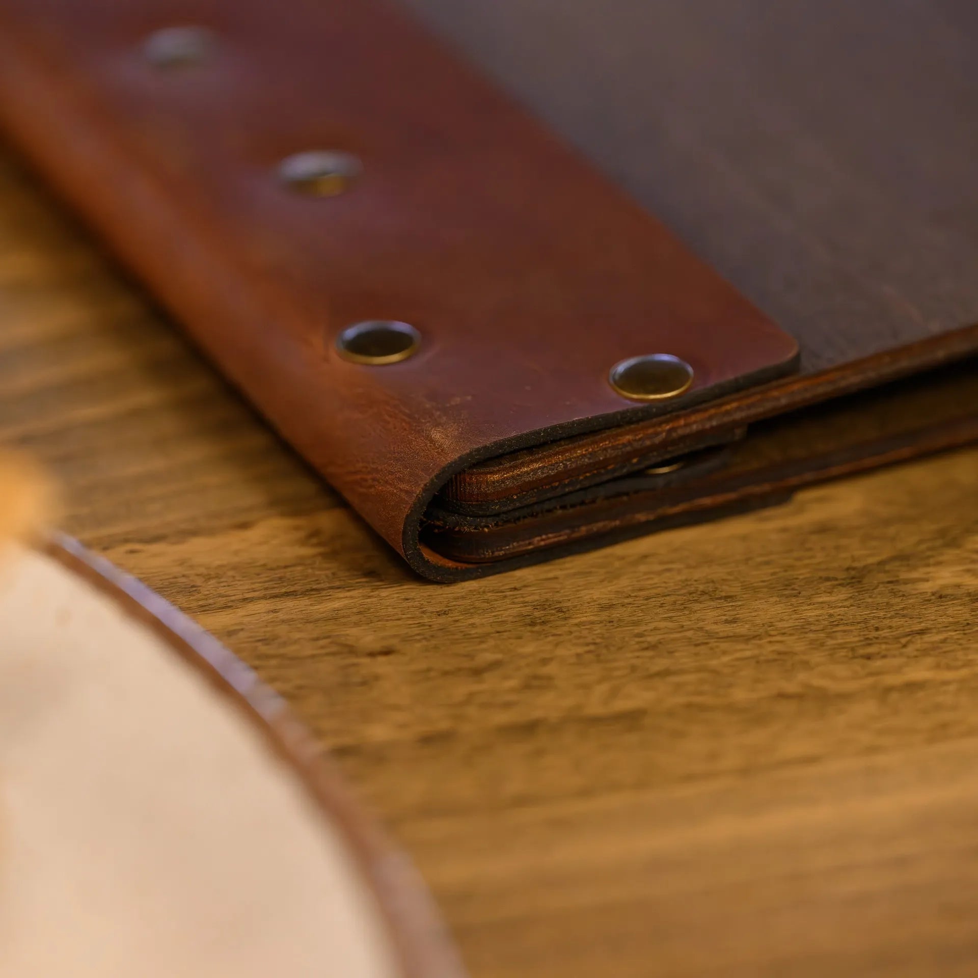 Wooden Menu Clipboard with Leather Spine (M06A2)