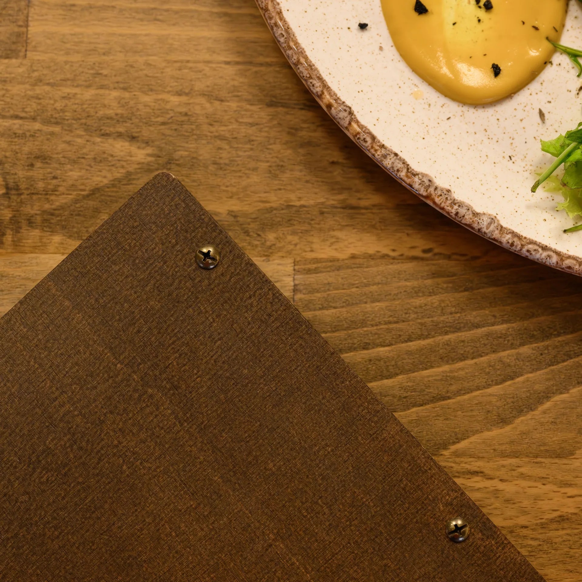 Wooden Menu Holder with Brass Hinges (M05A4)