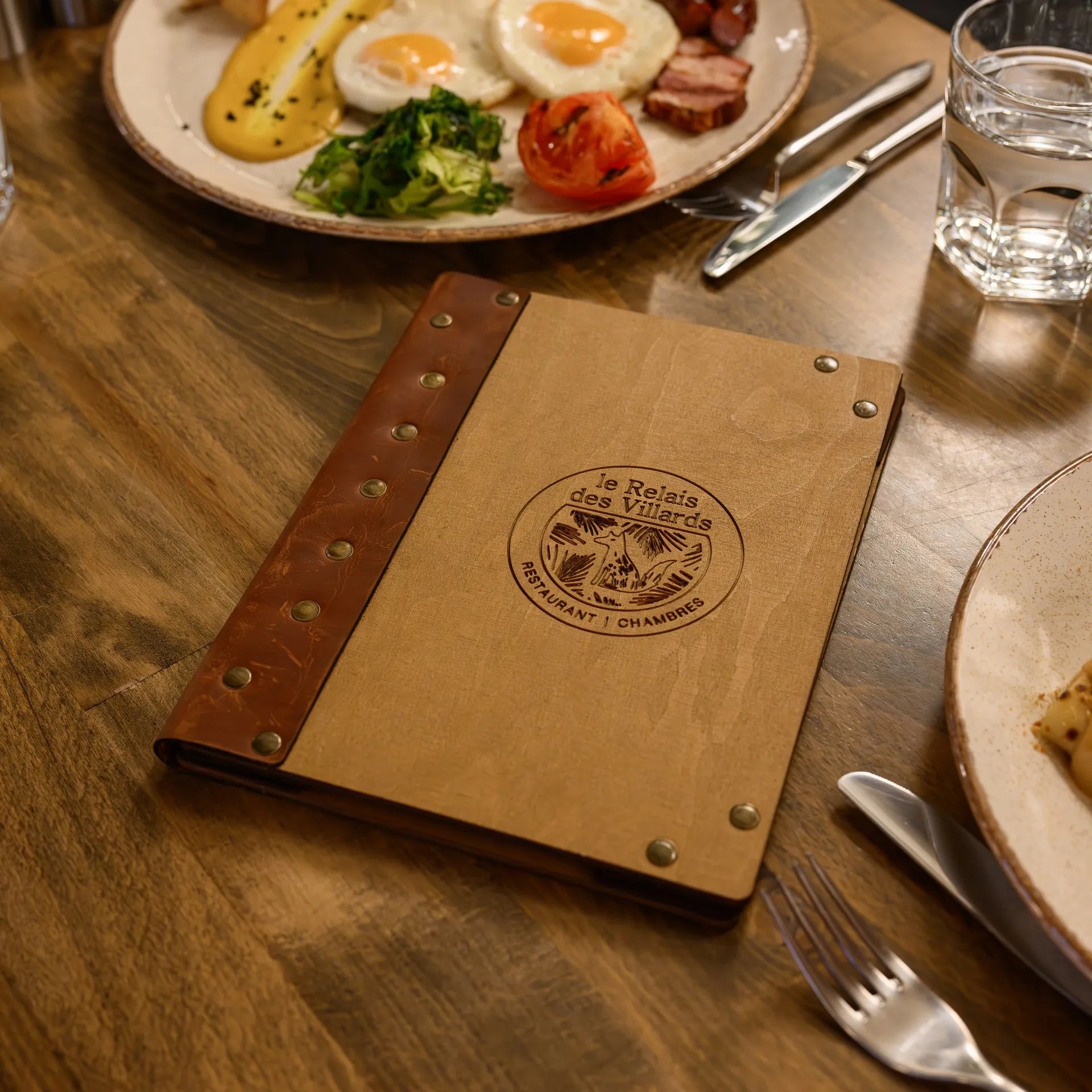 Wooden Menu Clipboard with Leather Spine (M06A5)