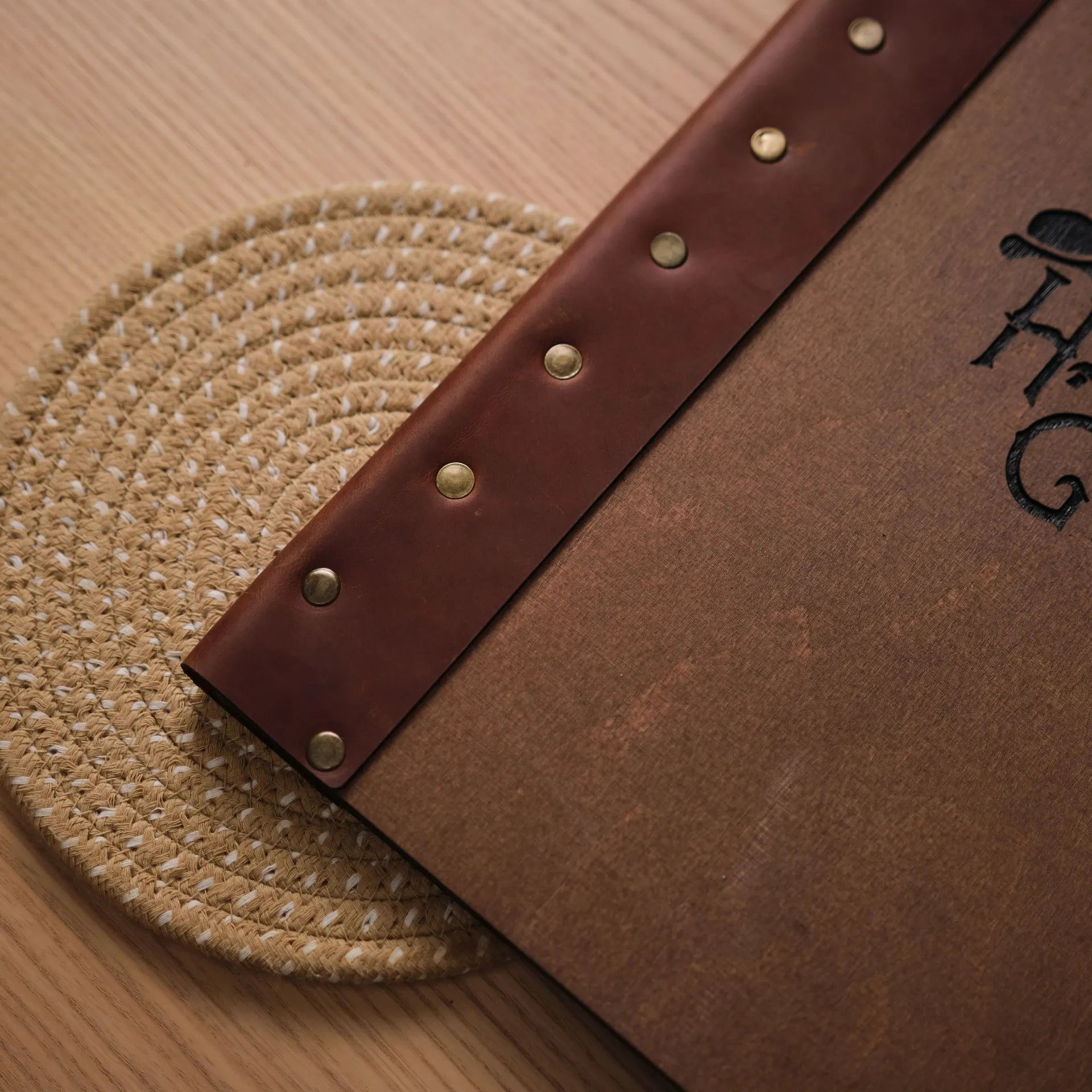 Wooden Menu Clipboard with Leather Spine (M06A1)