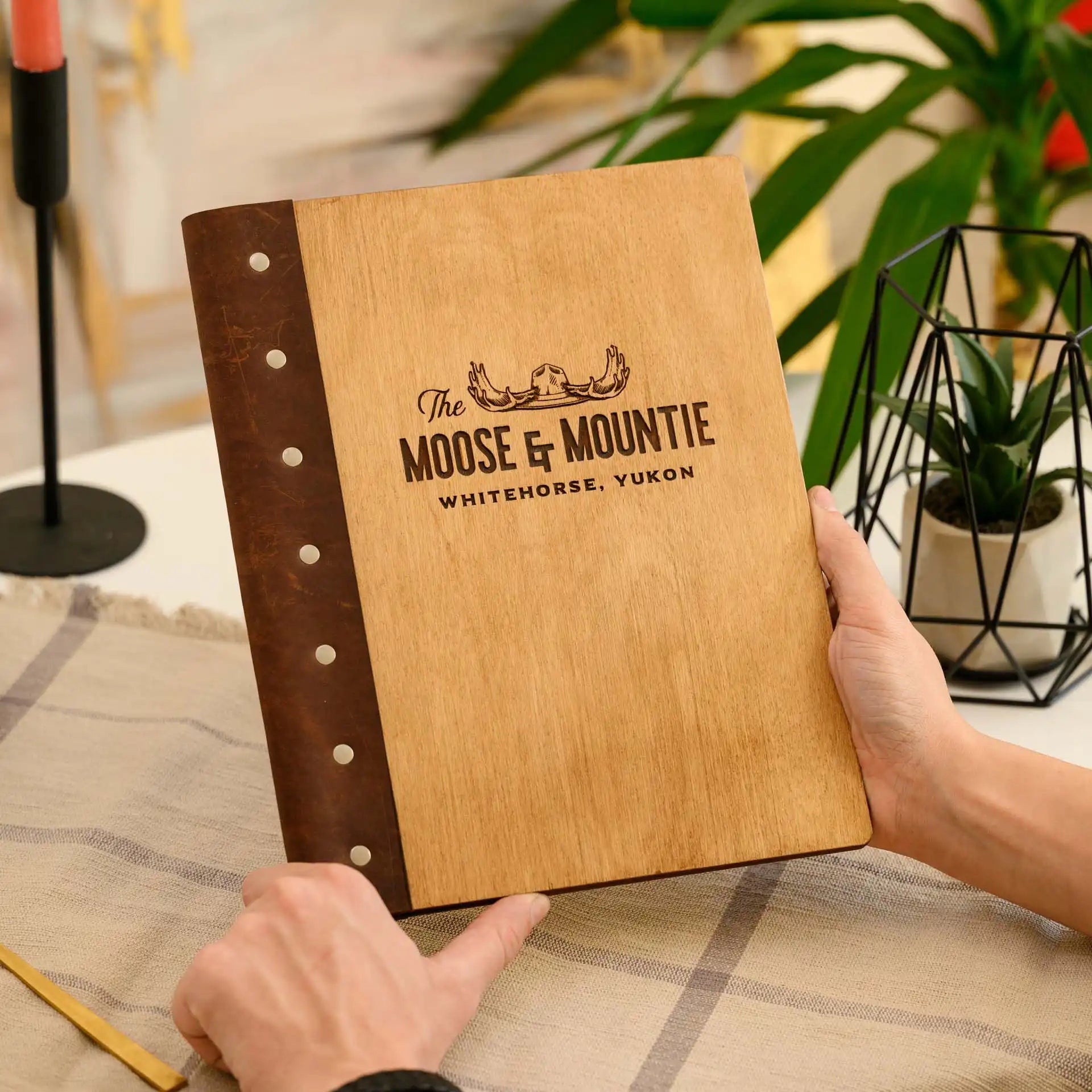 Personalized Menu Holder: Add a unique touch with custom detailing tailored to your restaurant.