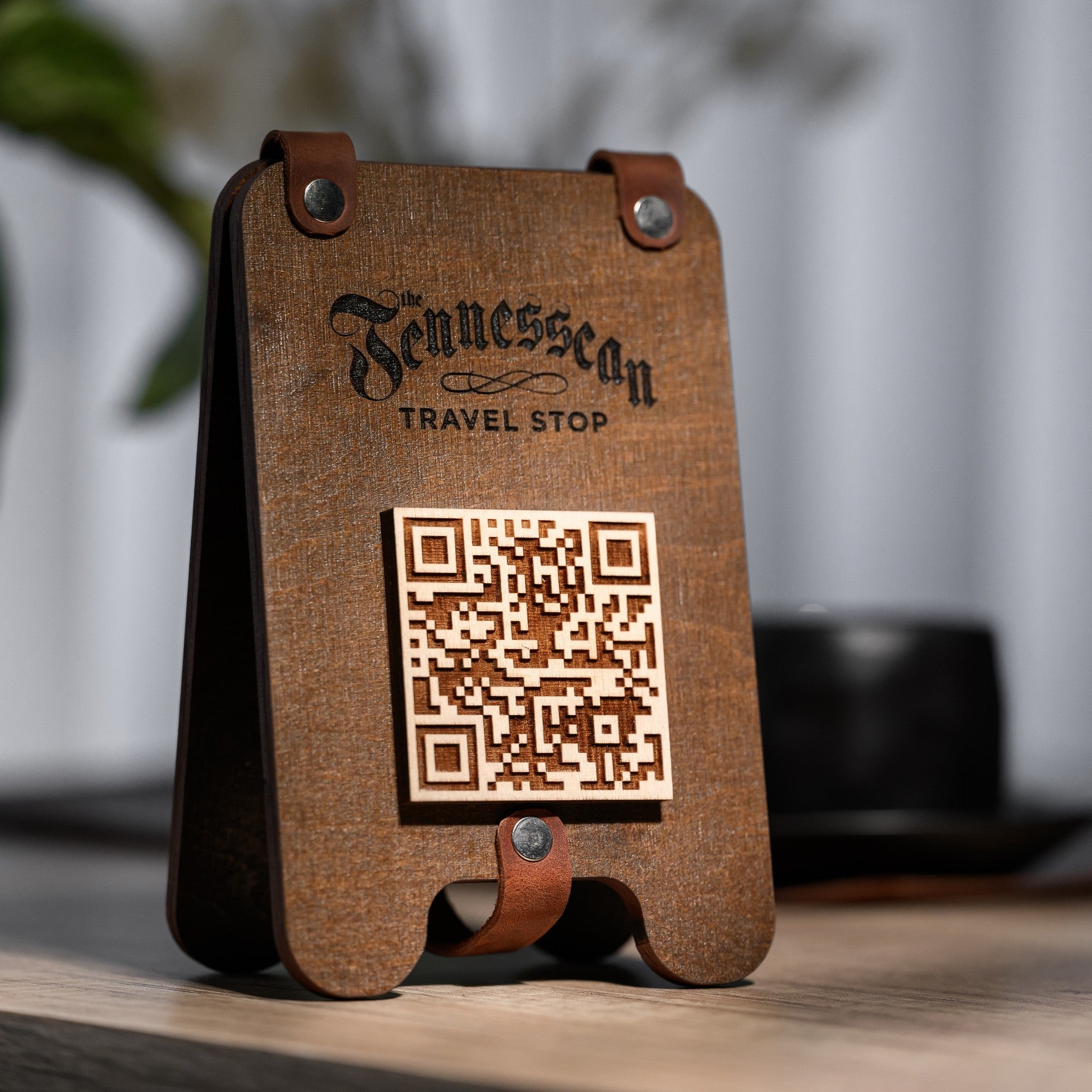 Touchless Menu QR Code Stand for restaurants. Scan to pay sign for efficient access to menus and payment options.