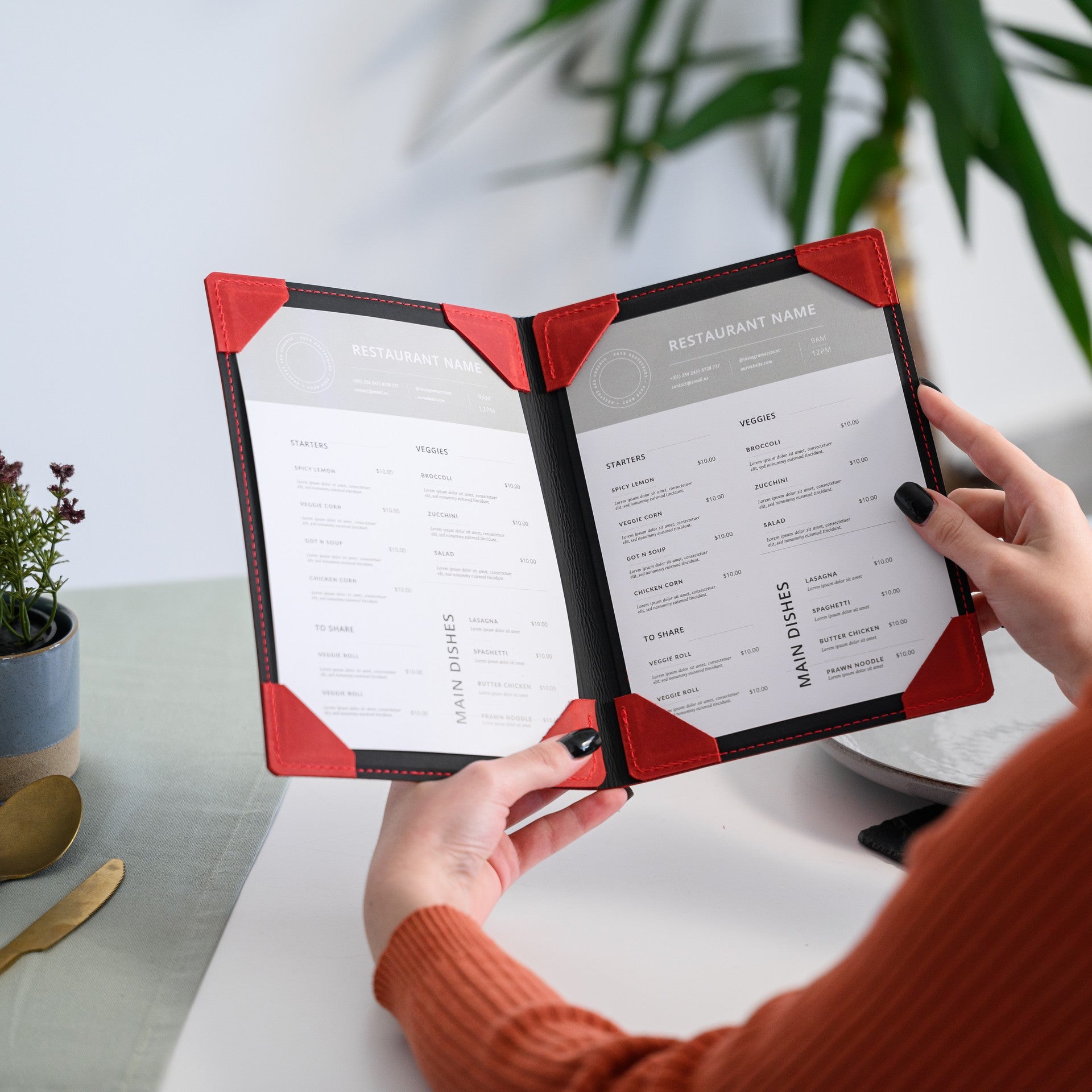 Sophisticated Leather Menu Clipboard, adding a touch of class to your menu presentation with its timeless design.