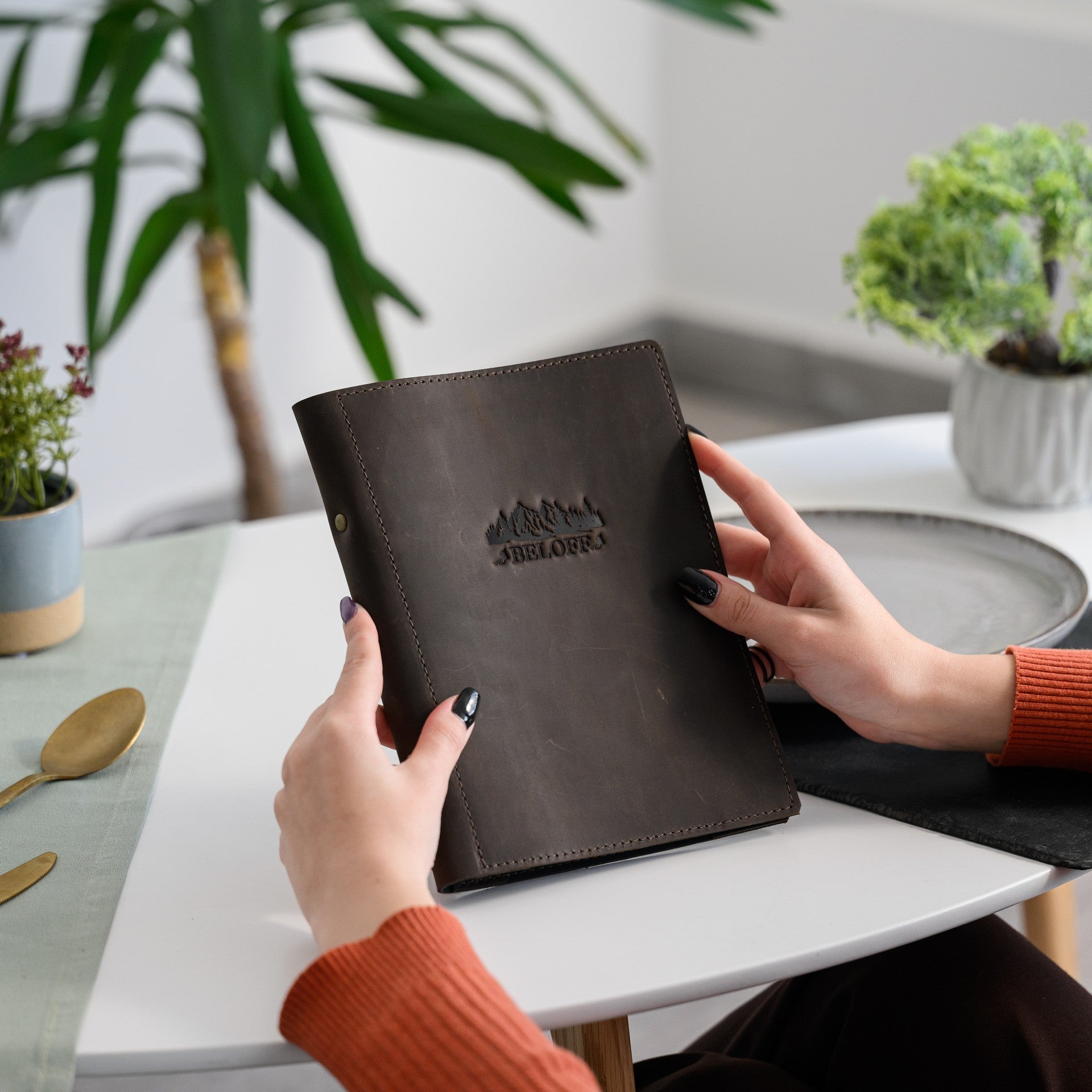 Elevate your menus with our leather clipboard, crafted for style and convenience.