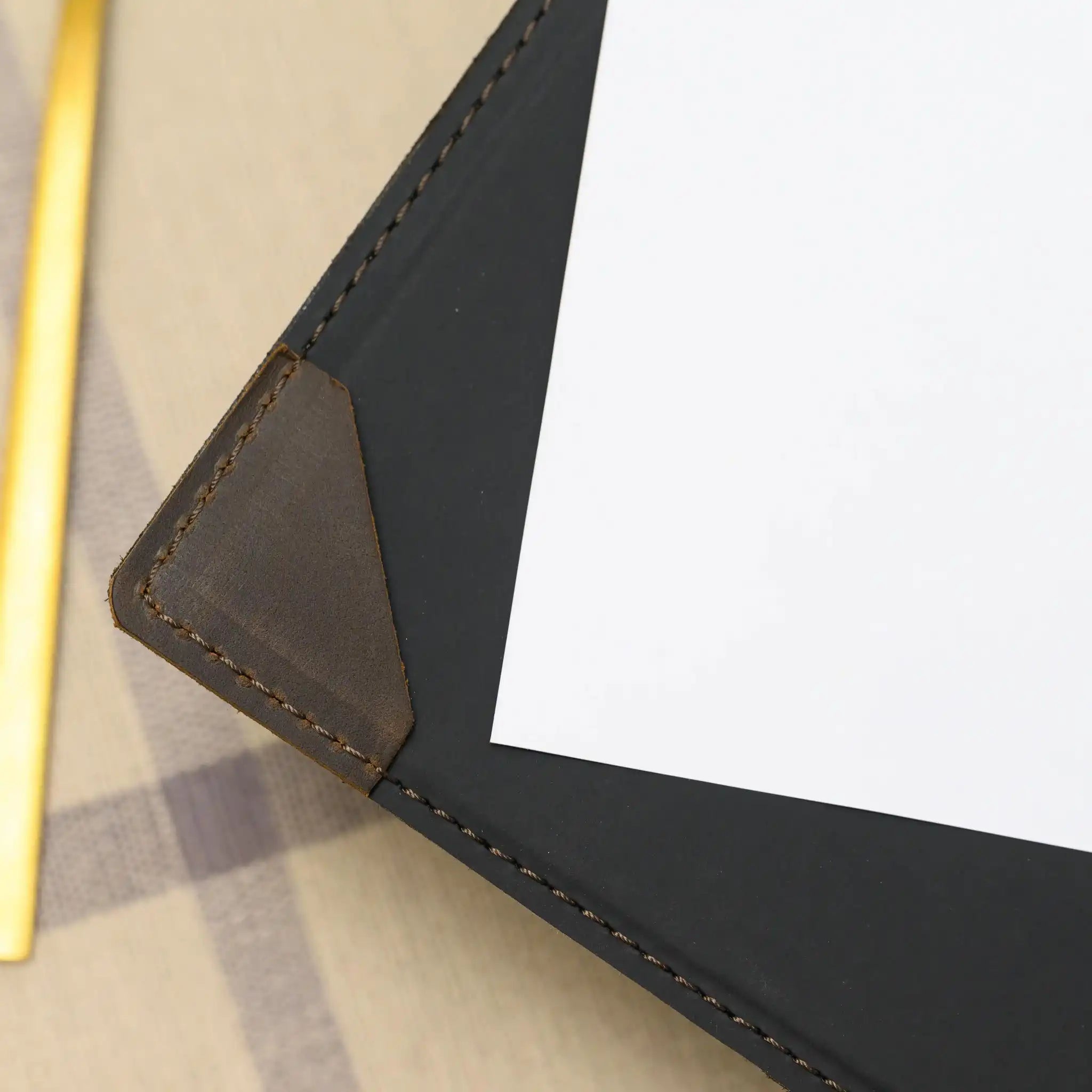 Leather Menu Folder with Brass Ring Binder and Corner Mountings suitable for US Letter (LM11A2) - inkohoreca - shop