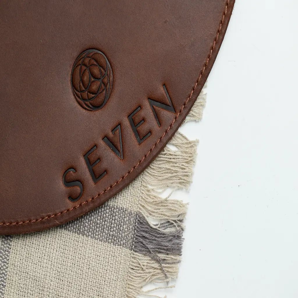 Round leather placemats for restaurants - Inko Horeca Accessories