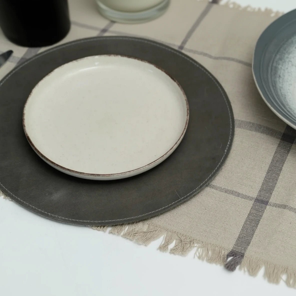 Unique grey leather placemats - Inko Horeca Accessories