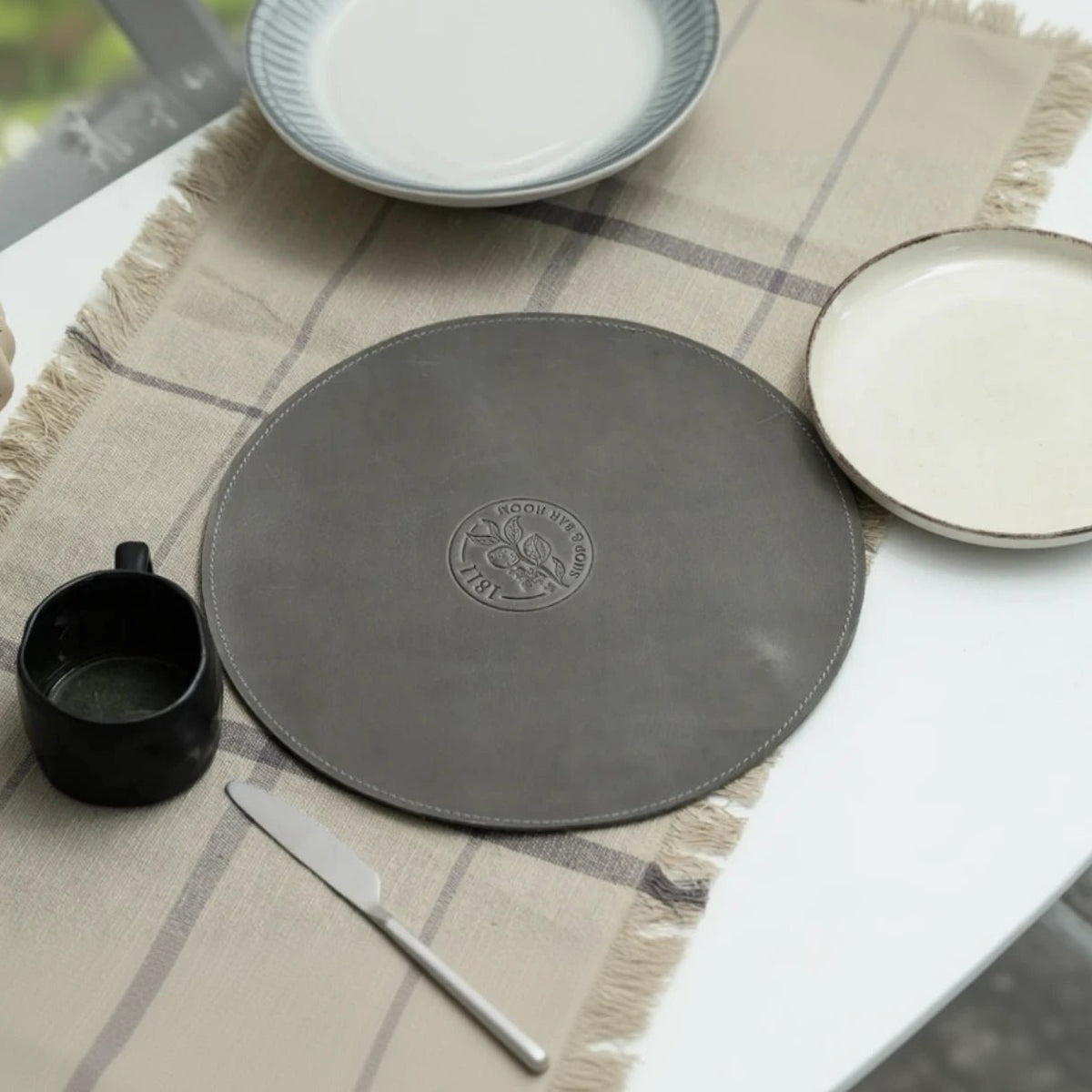 Individuales únicos de cuero gris - Inko Horeca Accessories