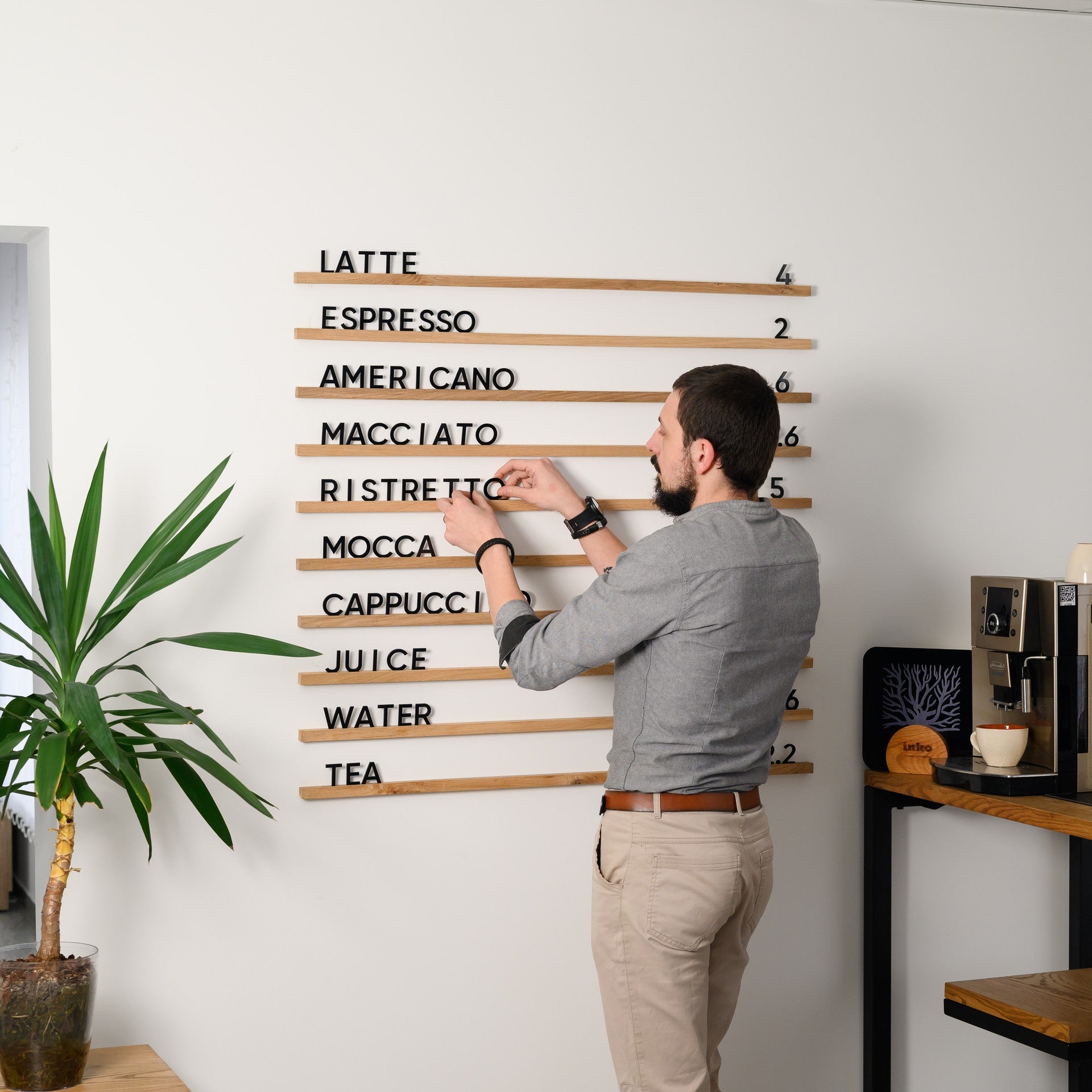 Wall Hanging Menu Board with Natural coloured Oaken Rails - inkohoreca - shop