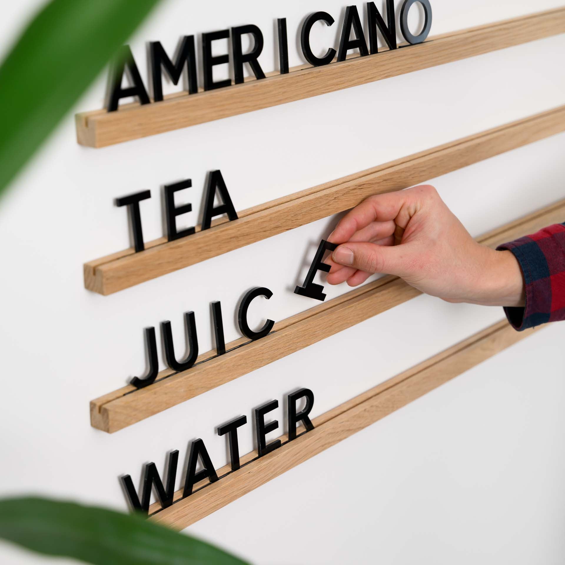 Wall Hanging Menu Board with Natural coloured Oaken Rails - inkohoreca - shop