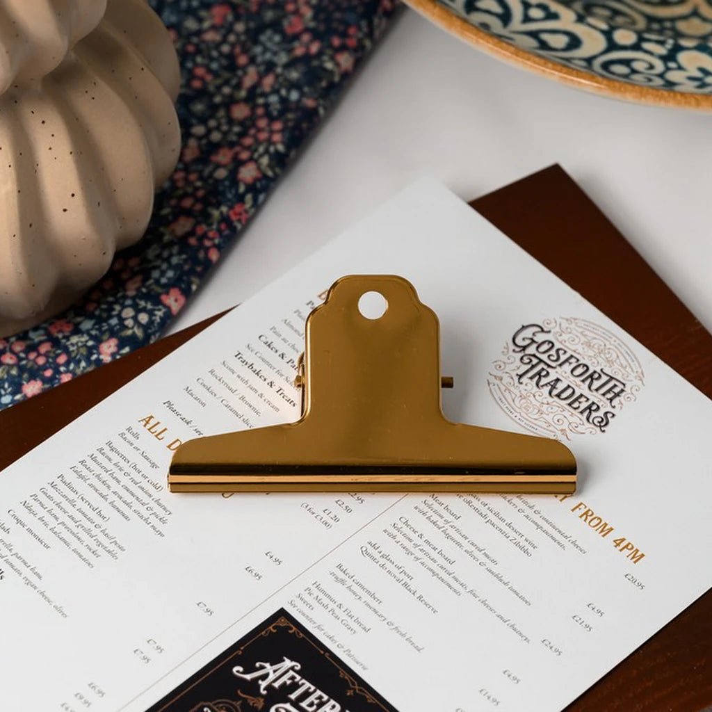 Wooden Oaken Menu Holder with coloured clip in Machagony (TT426A5) - inkohoreca - shop