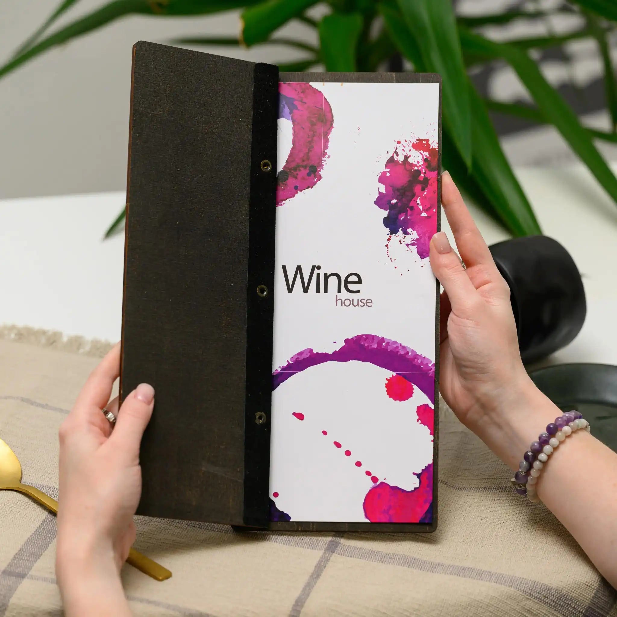 Wooden Wine List Holder fastened on Leather Strap (M01A6) - inkohoreca - shop