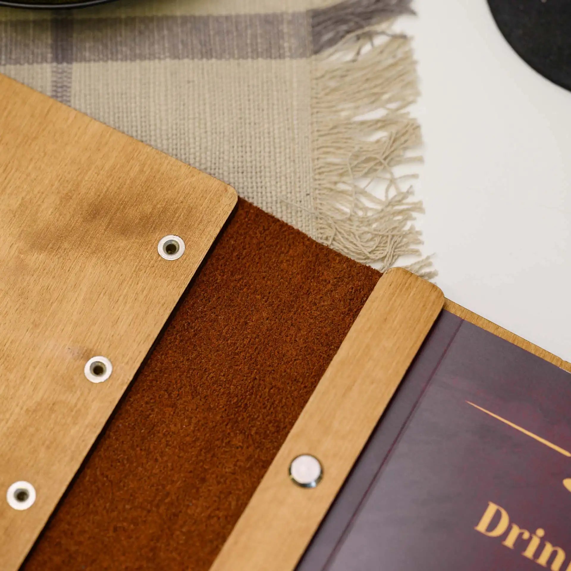 Wooden Wine Menu Holder with Leather Spine (M03A6) - inkohoreca - shop