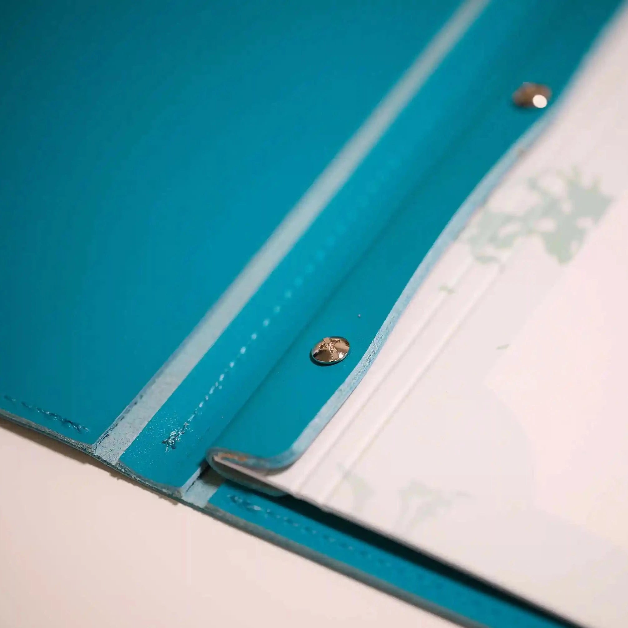 Two-layer Leather Hardcover Menu Folder (LM03A4)