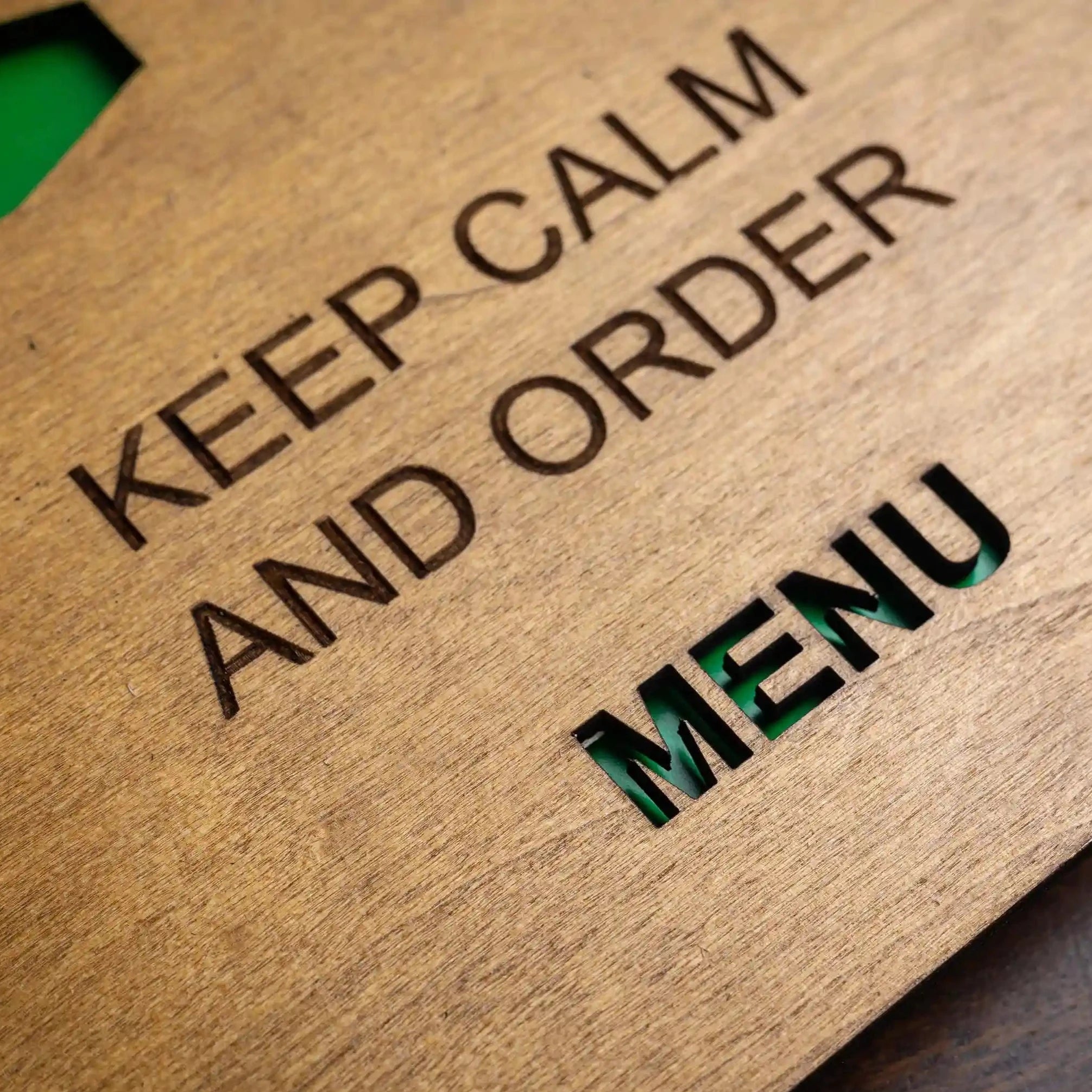 Wooden Menu Holder with Cut Through Cover (M01A21)